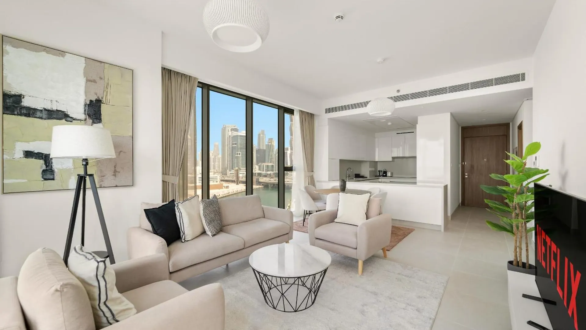Vayk - Stylish Canal-Front 2 Bd Plus Maid In Al Wasl Дубай