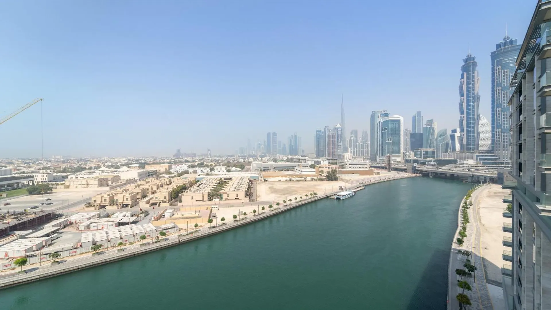 Vayk - Stylish Canal-Front 2 Bd Plus Maid In Al Wasl Dubai United Arab Emirates