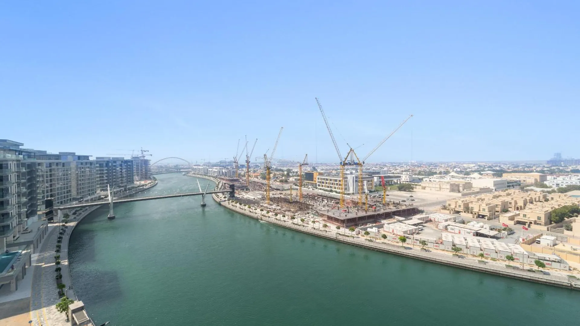 Vayk - Stylish Canal-Front 2 Bd Plus Maid In Al Wasl Dubai 0*,  United Arab Emirates