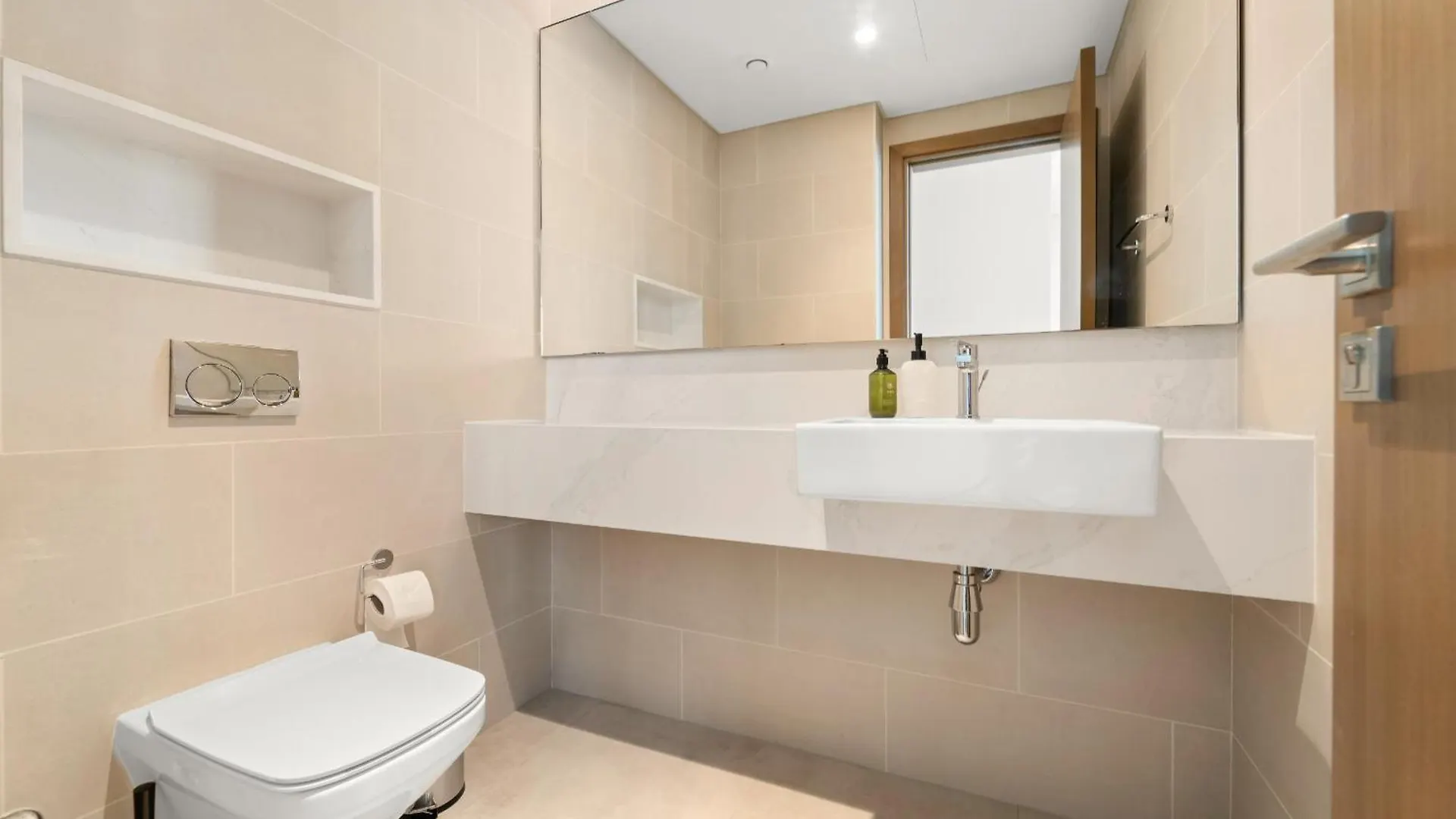 Vayk - Stylish Canal-Front 2 Bd Plus Maid In Al Wasl Dubai 0*,  United Arab Emirates