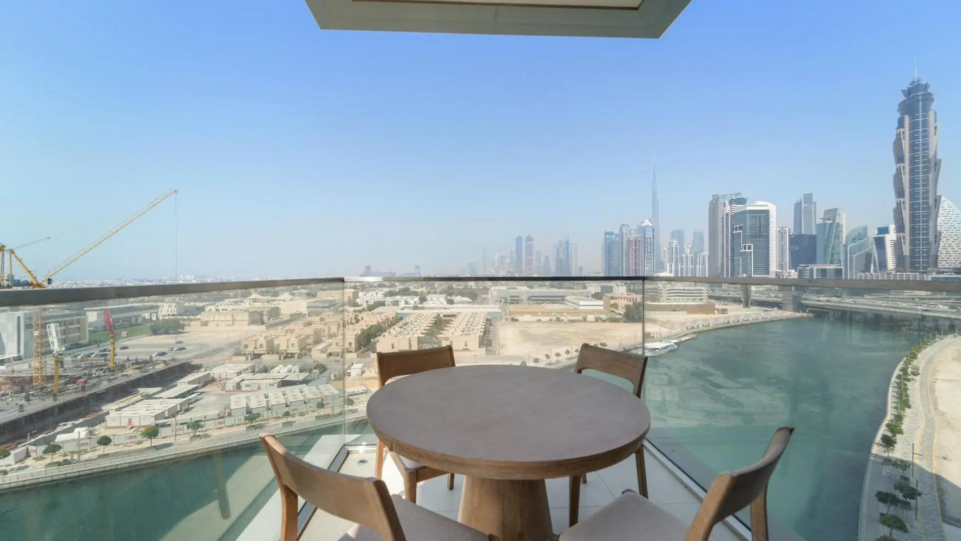 Apartment Vayk - Stylish Canal-Front 2 Bd Plus Maid In Al Wasl Dubai United Arab Emirates